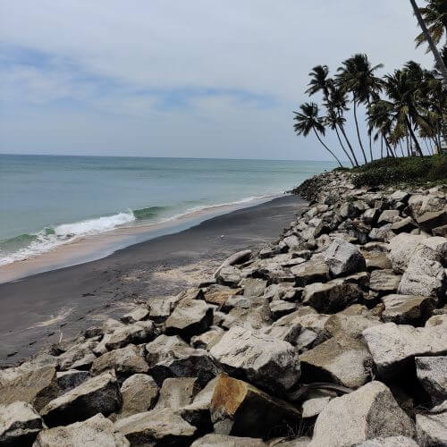 Schwarzer Strand Varkala Kerala Südindien Indien